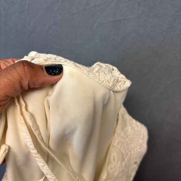 ASTR Dress Crochet Lace Dainty Fairy Whimsical Mesh Tiered Maxi Cottage Ethereal - Picture 7 of 15